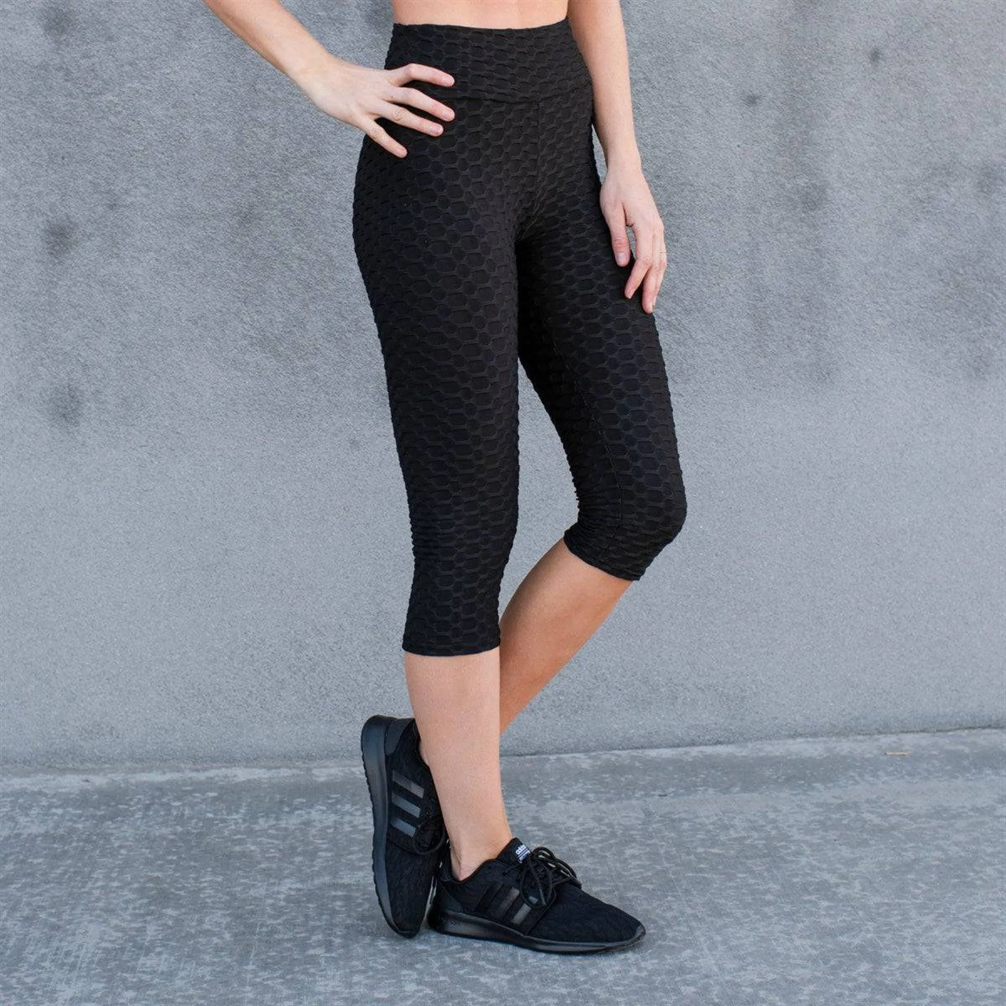 Cellulite Hiding Capri Leggings | New Mix