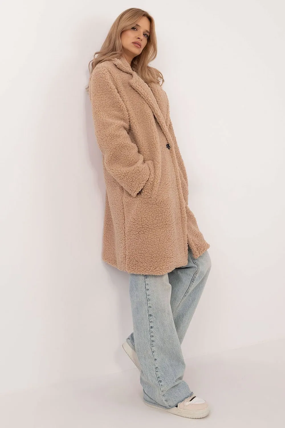 Coat model 203855 Italy Moda