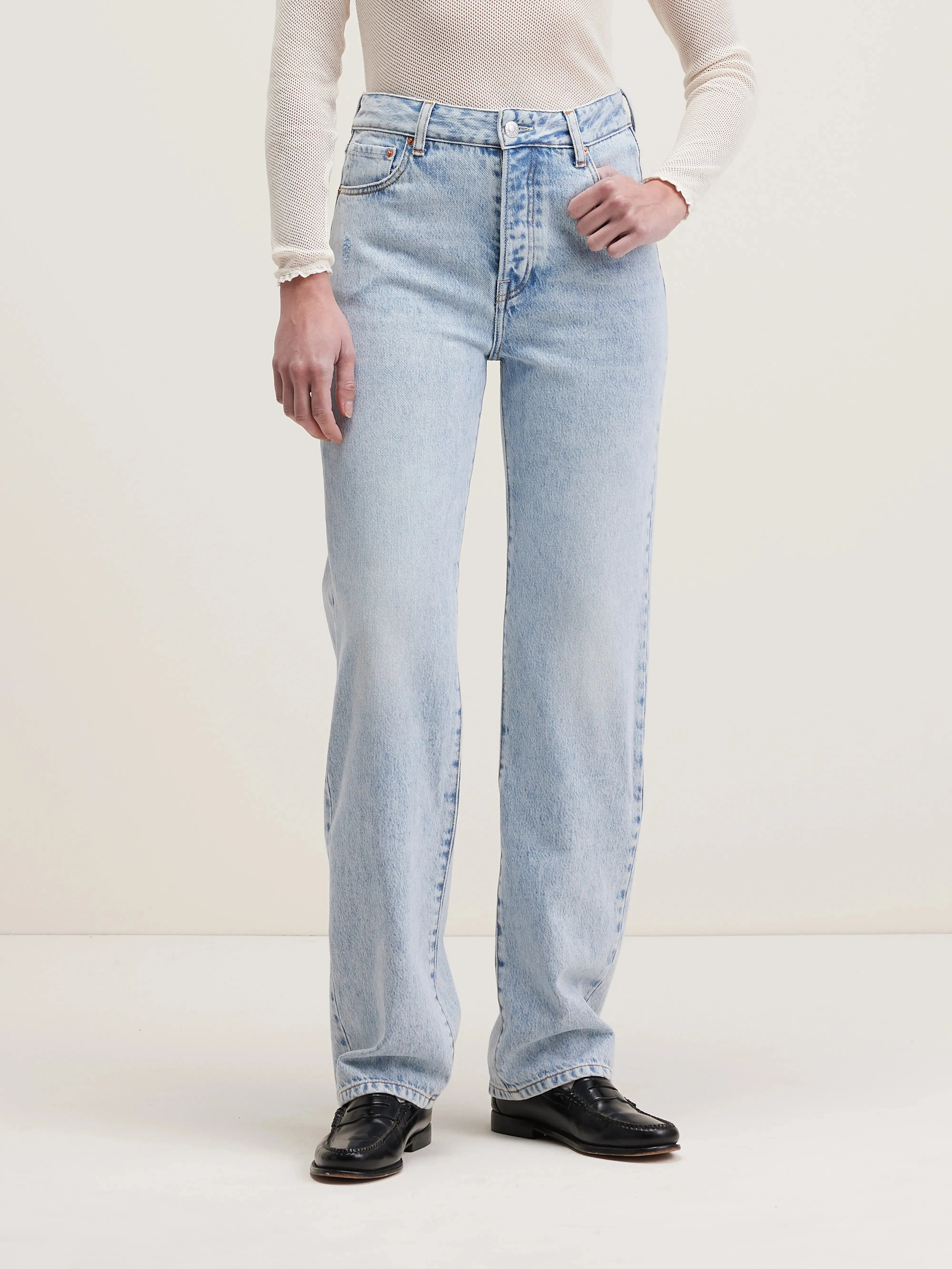 Denim N. 32 straight jeans (242 / W / USED LT BLUE)