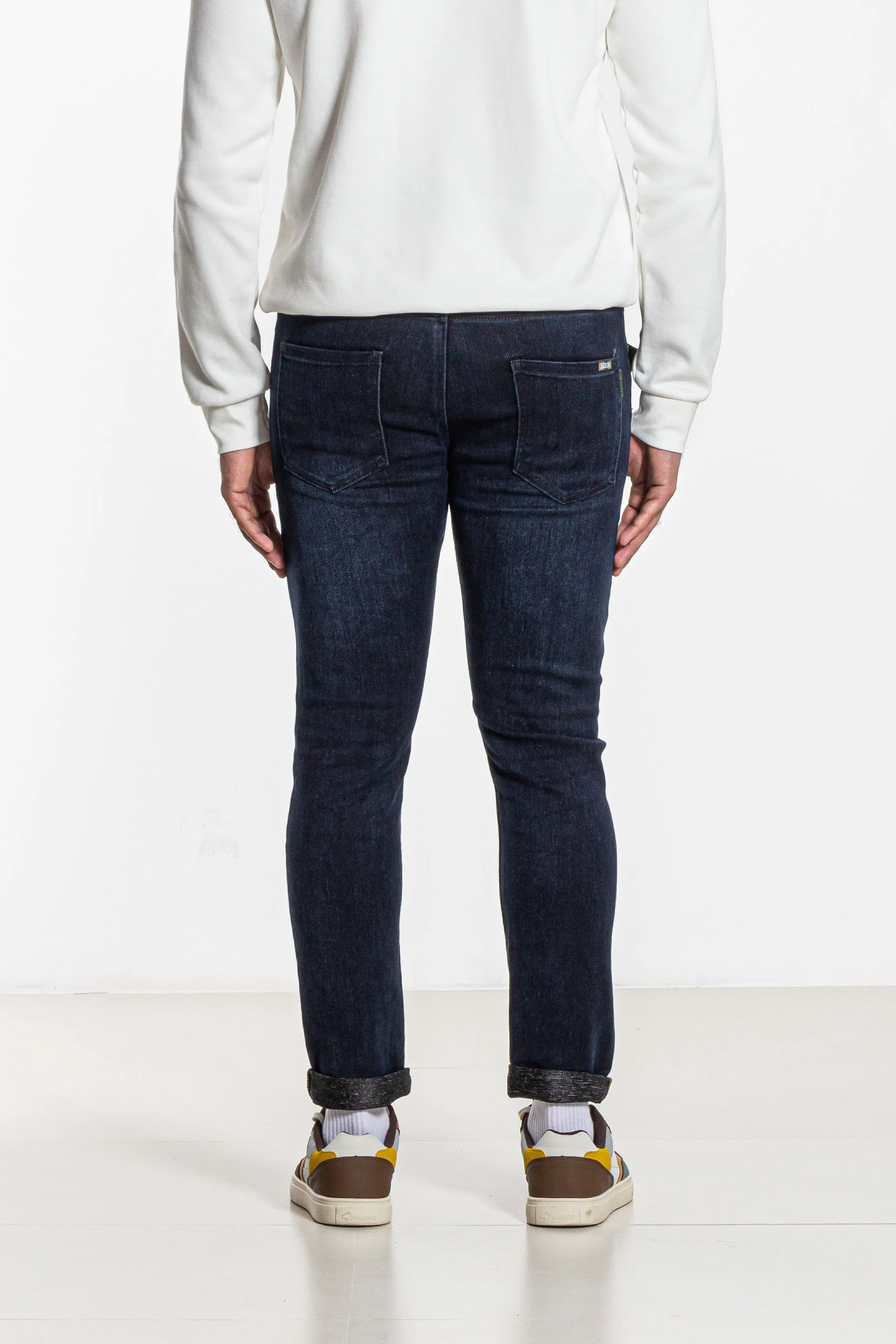 SLIM FIT SOFT JEANS