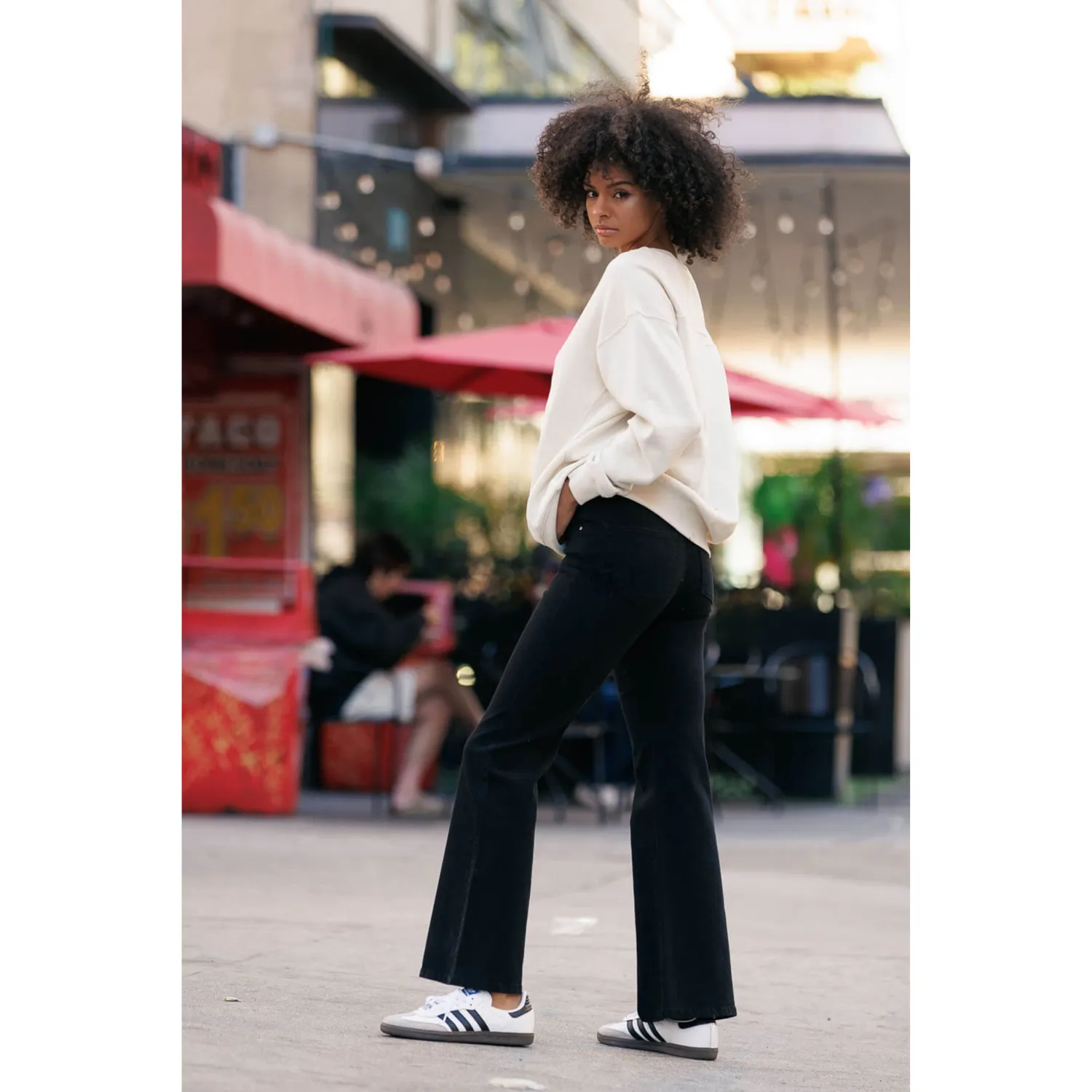 Soft Stretchy High Rise Everyday Flare Jeans - Black