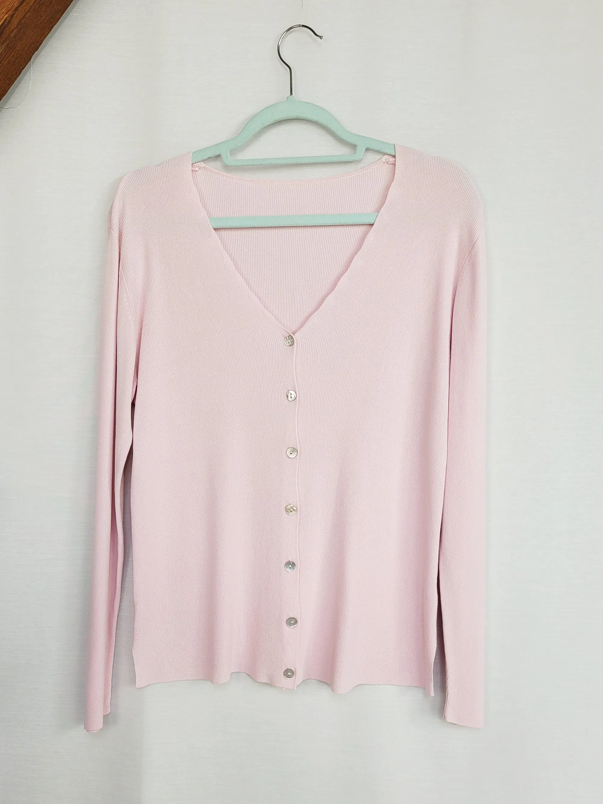 Vintage Y2K 00s pastel pink minimalist buttoned cardigan top