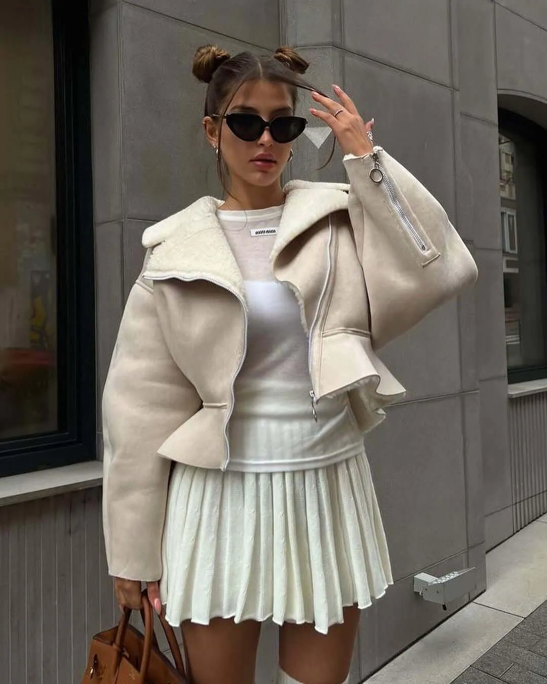 Wide sleeves Short jacket